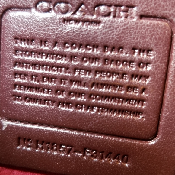 Coach Bowery crossbody in signature leather - Picture 9 of 9